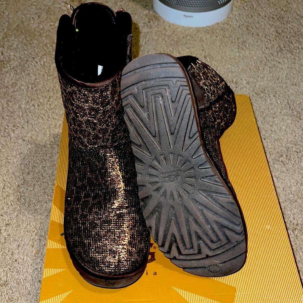 Ugg Boots - Leopard Size 8